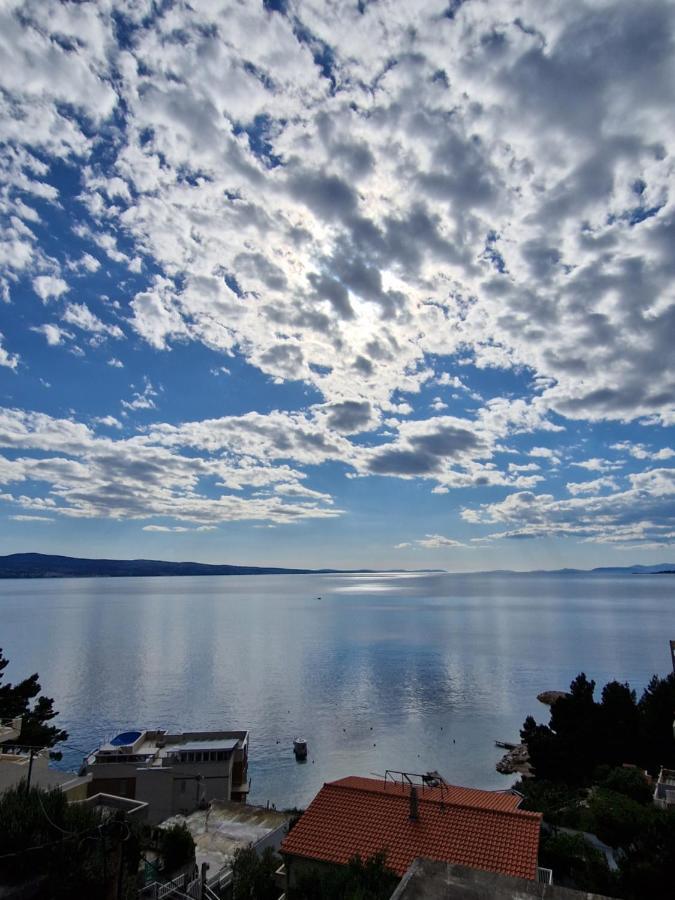 Апартаменты Amazing Sea View Омиш Экстерьер фото