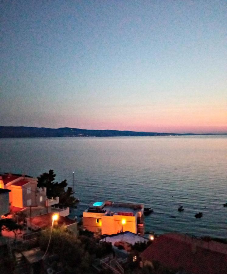 Апартаменты Amazing Sea View Омиш Экстерьер фото